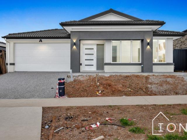 House for sale in Crownlea, Warragul