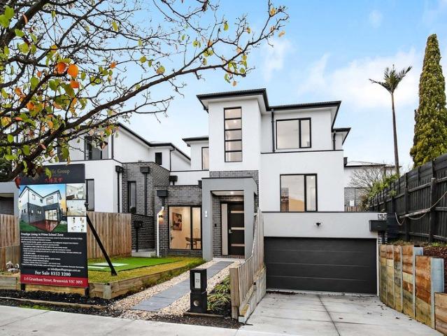 Townhouse for sale in Camerons Creek, Victoria