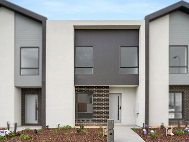 Townhouse for rent in Camerons Creek, Victoria