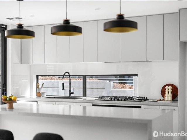 Townhouse for rent in Templestowe, Melbourne