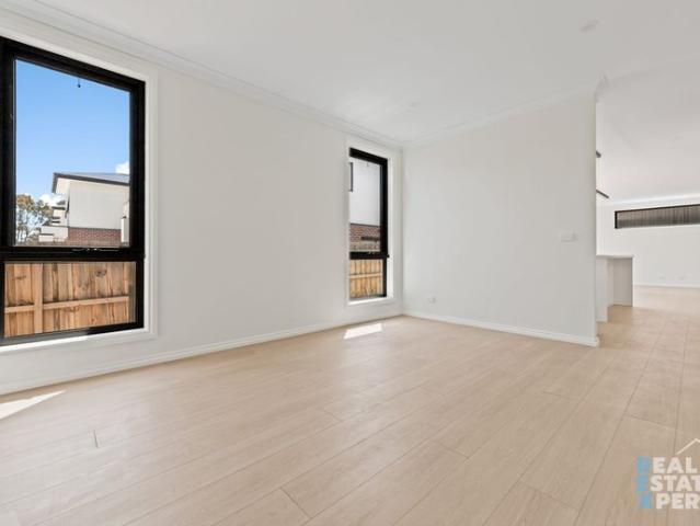 Townhouse for rent in Camerons Creek, Victoria