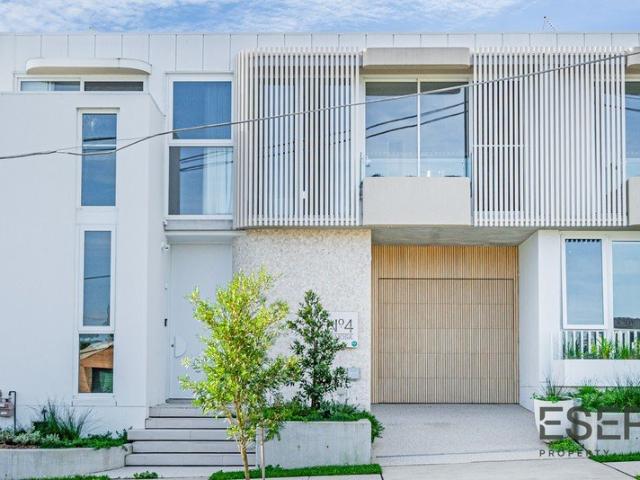 Duplex for rent in Sydney, New South Wales