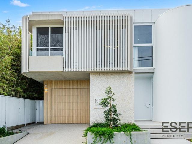 Duplex for rent in Sydney, New South Wales