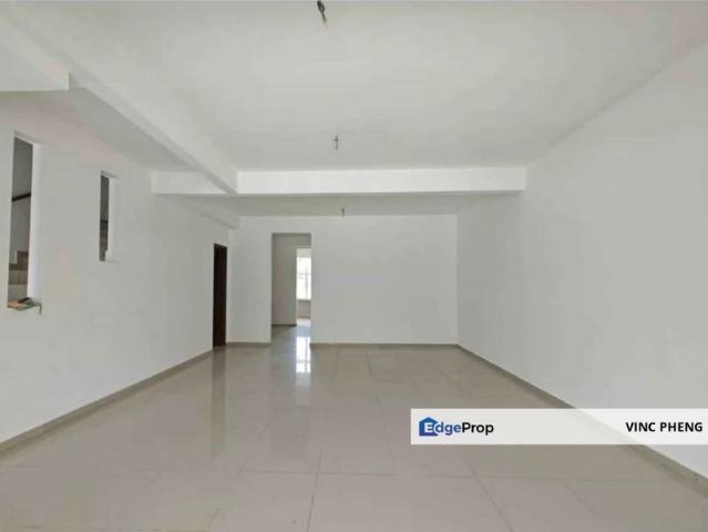 House for sale in Malaka