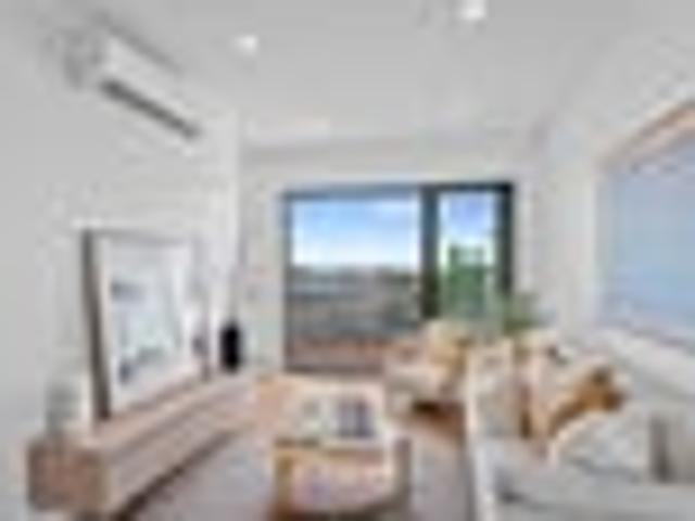 Townhouse for sale in New Lynn, Whau
