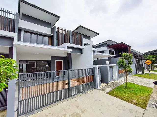 Terraced House for sale in Sungai Buloh, Shah Alam