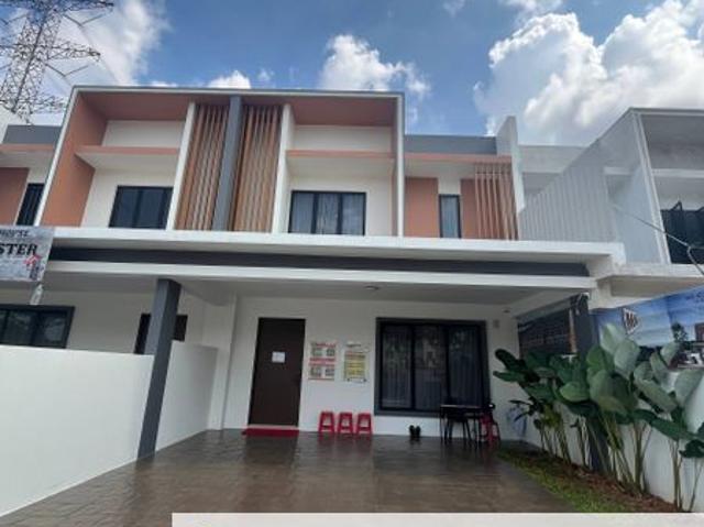 House for sale in Ulu Tiram, Johor