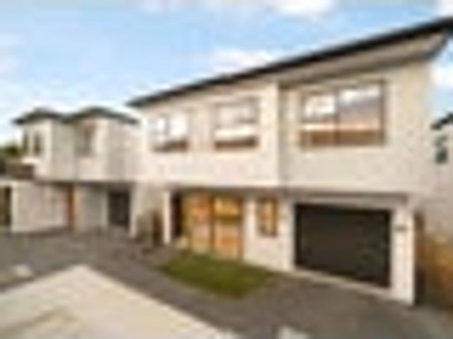 Townhouse for sale in Green Bay