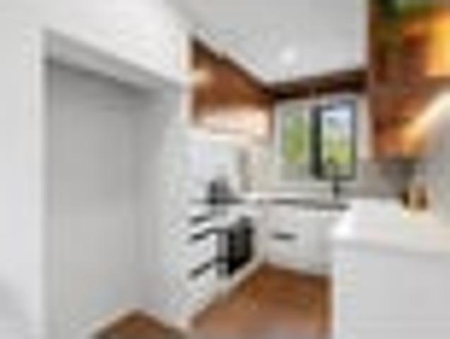 Townhouse for sale in Beach Haven, Kaipātiki