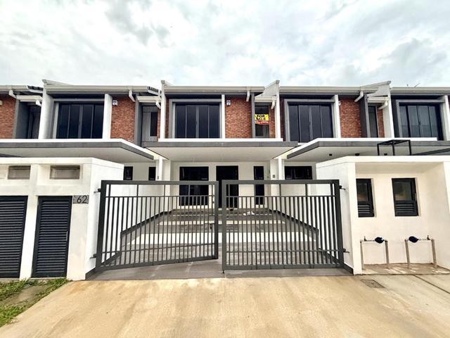 Terraced House for sale in Alam Impian, Selangor