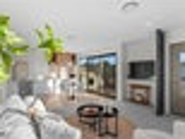 House for sale in Chaslands, Canterbury