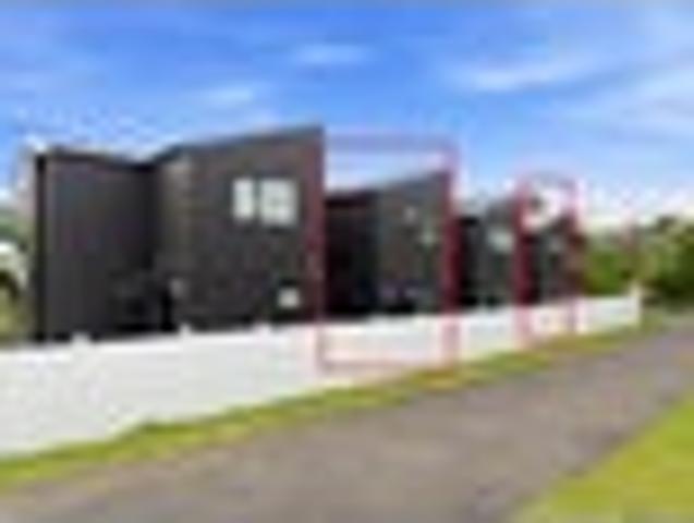 Townhouse for sale in Wairau Valley