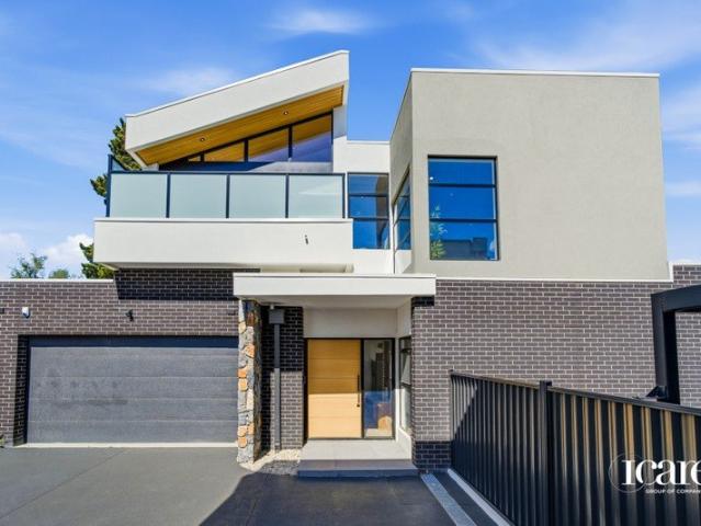 Townhouse for sale in Camerons Creek, Victoria