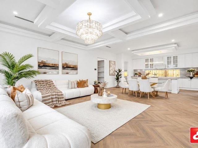House for sale in Alamora, Melbourne