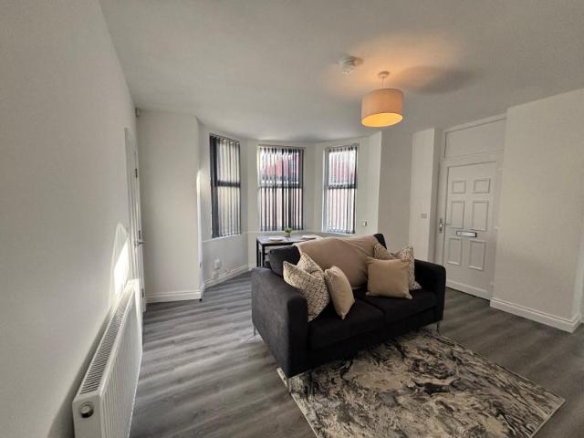 Apartment for rent in Hyde Park, West Yorkshire