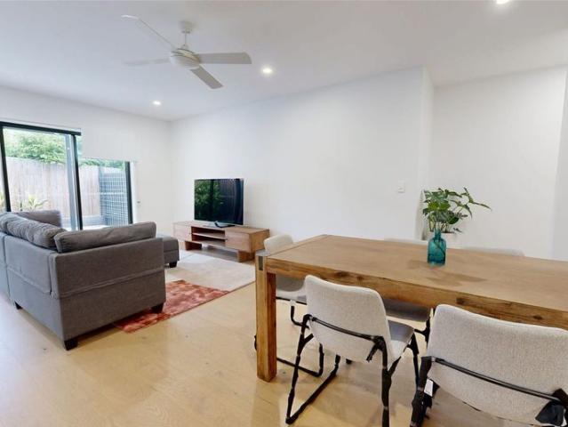 Townhouse for rent in Toombul, Queensland