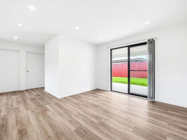 House for rent in St Clair, Sydney