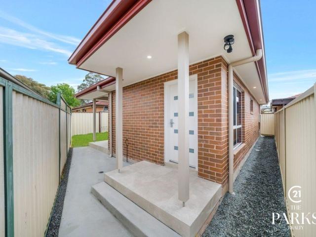 House for rent in Bossley Park, Sydney