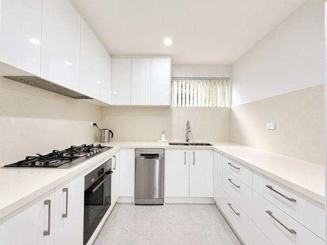 Apartment for rent in Farmborough Heights, Wollongong City Council