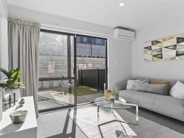 Townhouse for rent in East Tamaki, Oroua County
