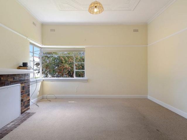 House for rent in McKinnon, Melbourne