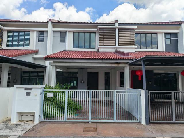 Terraced House for sale in Wellesley, Penang