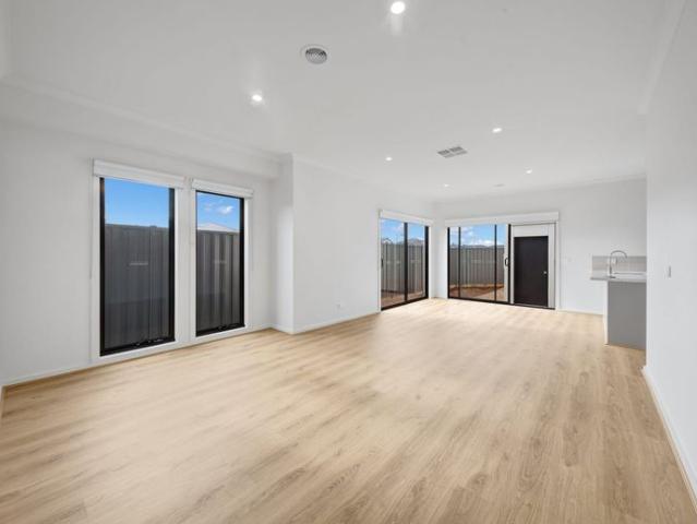 Townhouse for rent in Camerons Creek, Victoria