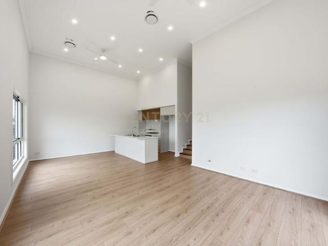 House for rent in Arcadian Hills, Sydney