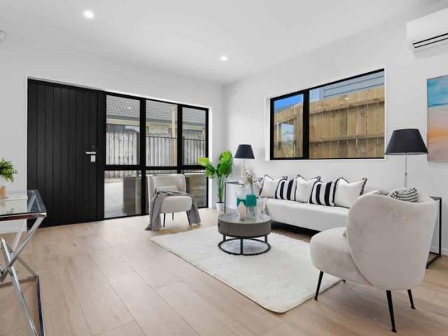 Townhouse for rent in Manurewa