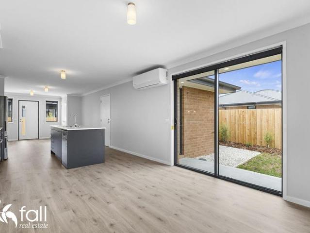 House for rent in Lauderdale, Hobart