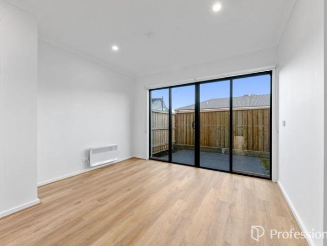 Townhouse for rent in Camerons Creek, Victoria