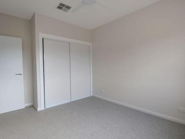 Townhouse for rent in Deniliquin, New South Wales