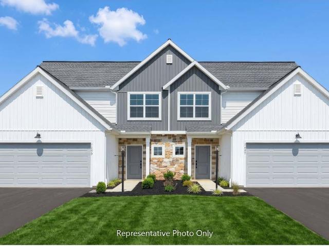 Duplex for sale in Abbottstown, Pennsylvania