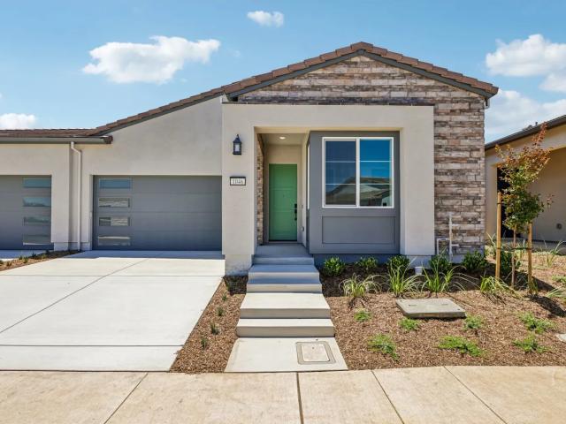 Duplex for sale in Brentwood, California