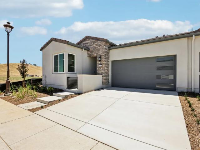 Duplex for sale in Brentwood, California