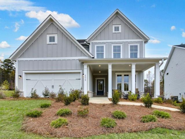 House for sale in Flowery Branch, Georgia