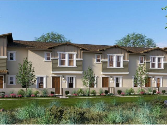 Townhouse for sale in Fontana