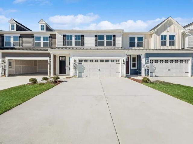 Duplex for sale in Georgetown
