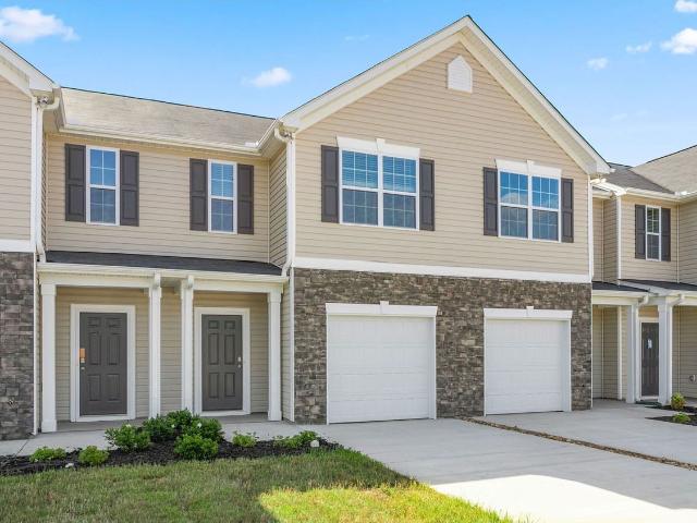 Townhouse for sale in Graham