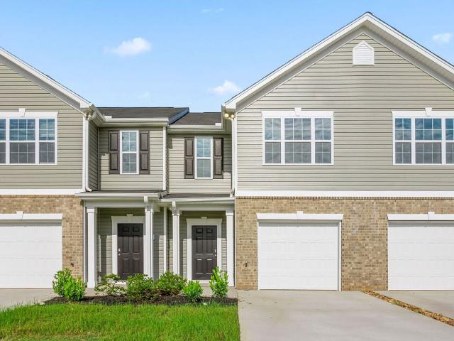 Townhouse for sale in Graham