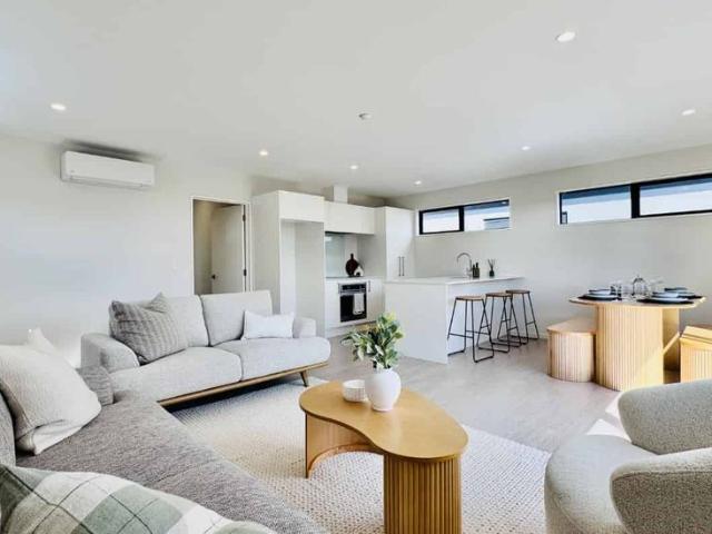 House for rent in Chaslands, Canterbury
