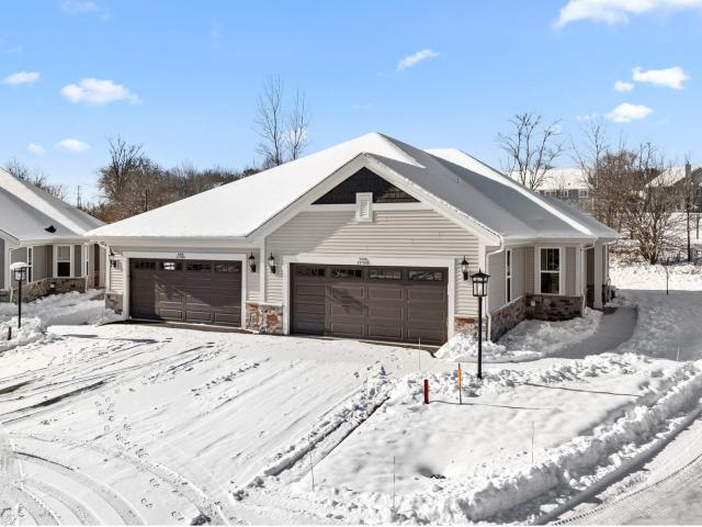 Condo for sale in Jackson, Wisconsin