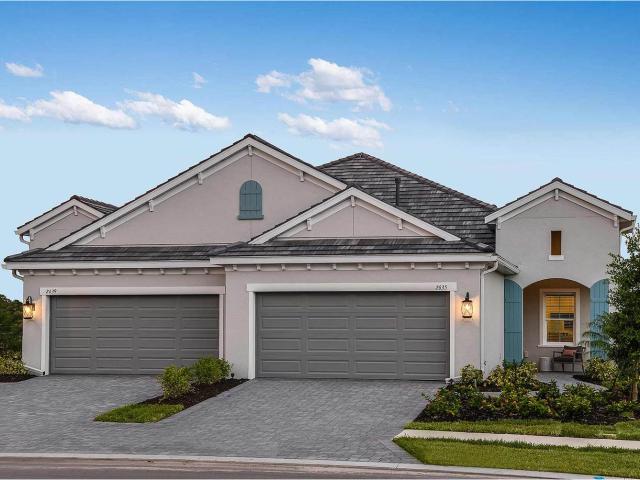Duplex for sale in Lakewood Ranch, Florida