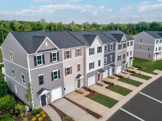 Townhouse for sale in Virginia