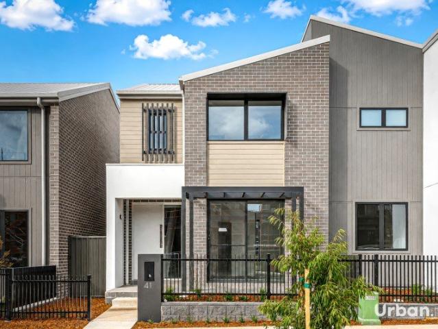 Townhouse for rent in Sydney, New South Wales