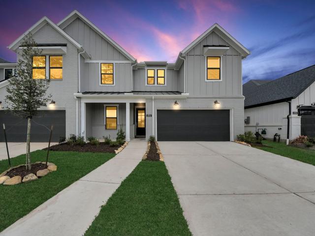 Duplex for sale in Missouri City, Texas