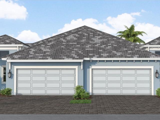 Duplex for sale in Naples