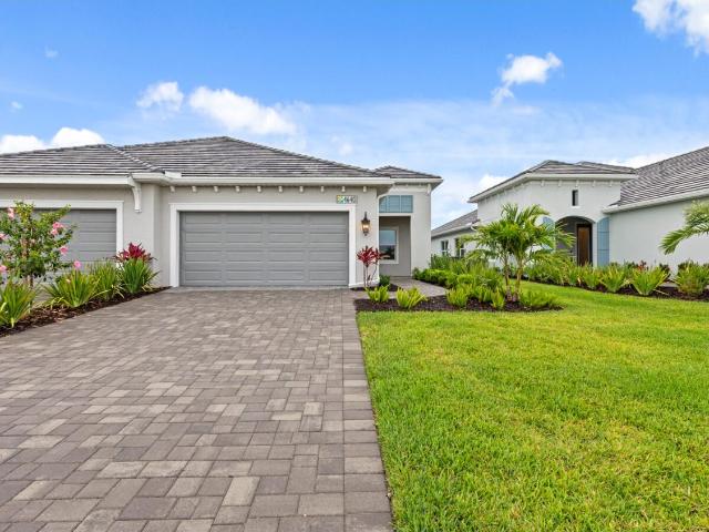 Duplex for sale in Naples
