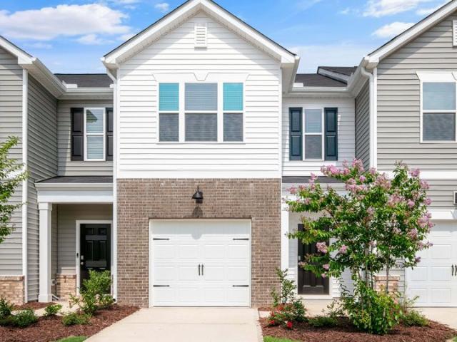 Townhouse for sale in Sanford, North Carolina