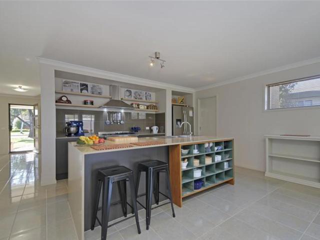 House for sale in Rosedale, Victoria